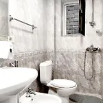 Tanners' Bridge Apartamento Tirana