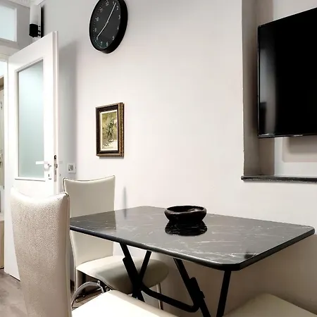 Tanners' Bridge Daire