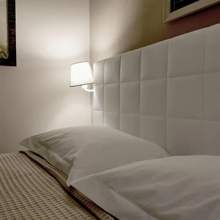 Tanners' Bridge تيرانا