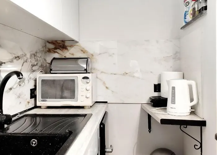 Tanners' Bridge * تيرانا