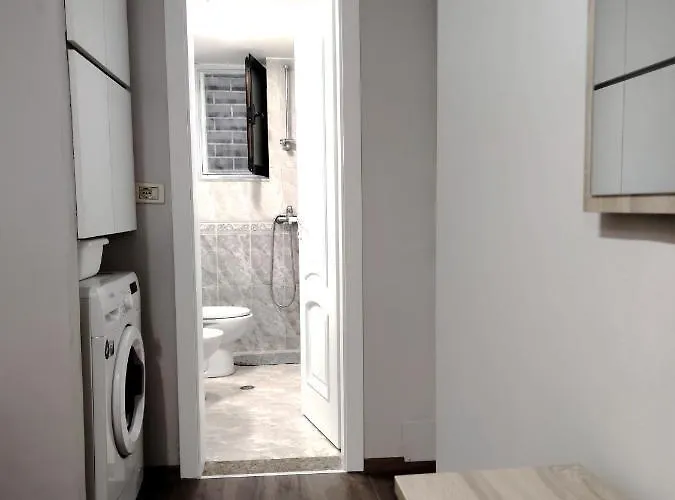 Tanners' Bridge تيرانا